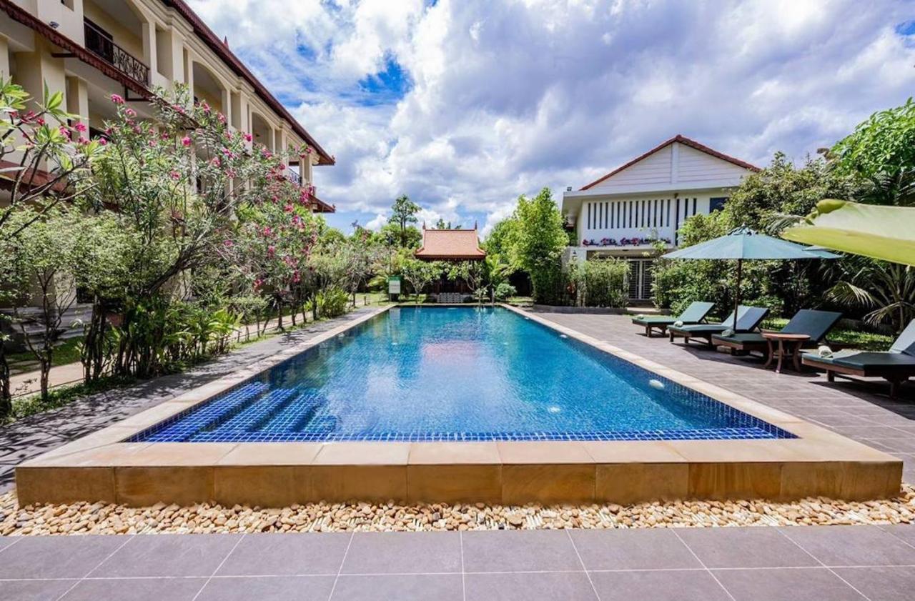 Savada Angkor Boutique Hotel Sziemreap Kültér fotó
